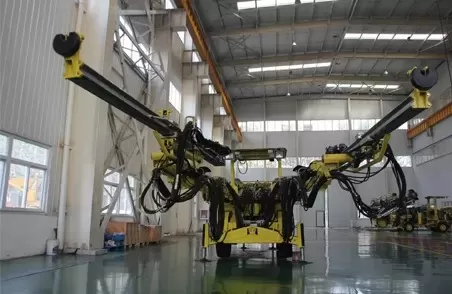 Cara de la introducción del carro de perforación