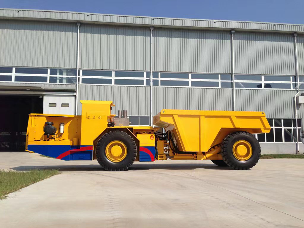 Lanzamiento del camión volquetero subterráneo articulado FUK‑30 de 30 toneladas para transporte minero subterráneo eficiente